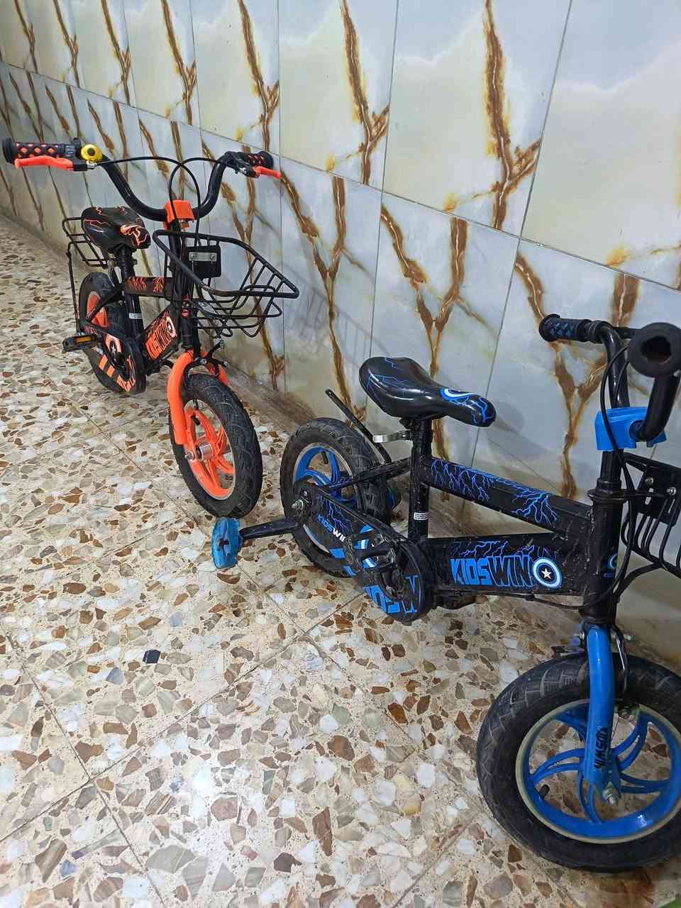 سلام عليكم بيسكلت البيع ٢ جديد صار ١٥ يوم من جبتهم سعر ٥٠ المكان بغداد رشاد ***********
