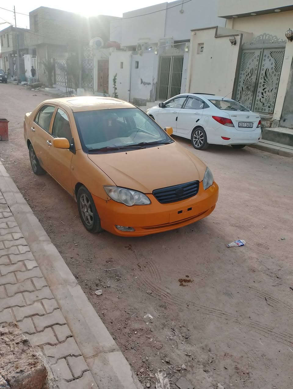 السلام عليكم
بي واي دي F3
كير مكينه حداديه كله جديد السياره كير عادي 
كهربائيات كلها شغاله 
سلايد شغال
تبريد ثلج 
رقم بابل نكليزي بسمي مصفره هيئه وغرامات 
السياره ضربه مابيها بس تلكيط خياس مجهزها للصبغ 
مكاني نجف 
السعر 38 وبيها مجال قليل 
***********
