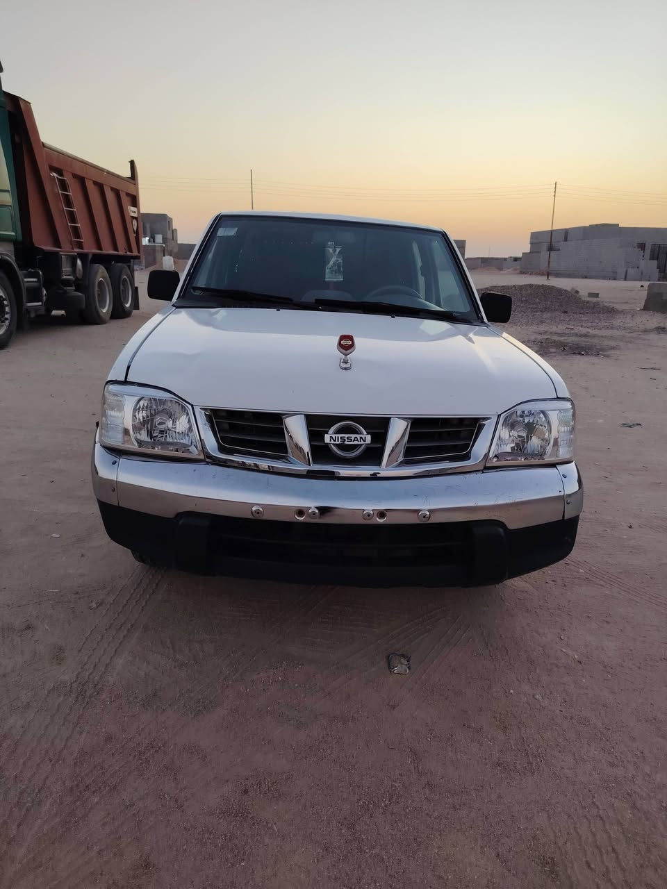 للبيع بيكم نيسان 2003 مال مزاد وزارة الداخليه بيها كتاب وعندي وكاله محرك وكير بلاديات جدد شاصي مكفول حداده وتايرات جدد جاهزه تترقم بابل مكاني بصرة سعر 58 وشراي يتصل ***********

