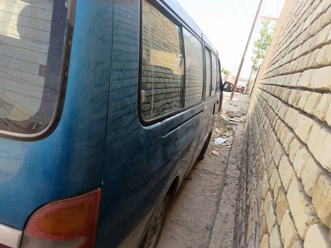 كيه بريجو موديل 98انكليزي كربلاء مصفره هيئه وغرامات مكينه وكير واكسن شرط صبغ عام درجه اولى تعميره حلوه جاهزه من كل شي ترايك وين مايعجب نقص بس زوج تايرات نص عمر  السعر 67وبيه مجال قليل حگ الجيه للطيبين مكان السياره الناصريه المركز واي استفسار علوتساب حاضر ***********
