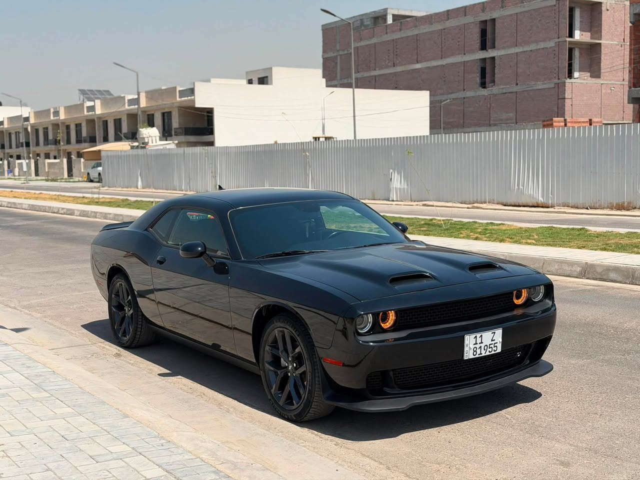 النجر 2023 last call النداء الاخير 
ماشية 40.000 الف 
مكينة 6 سلندر 3600 
تايرات تو سايز 
قطعتين صبغ بدون قطرة دواخل لالغد ولا شاصي 
مابيها اي ملاحضة مكفولة من  الزلغ
موقعهه بغداد حي الحسين
***********
