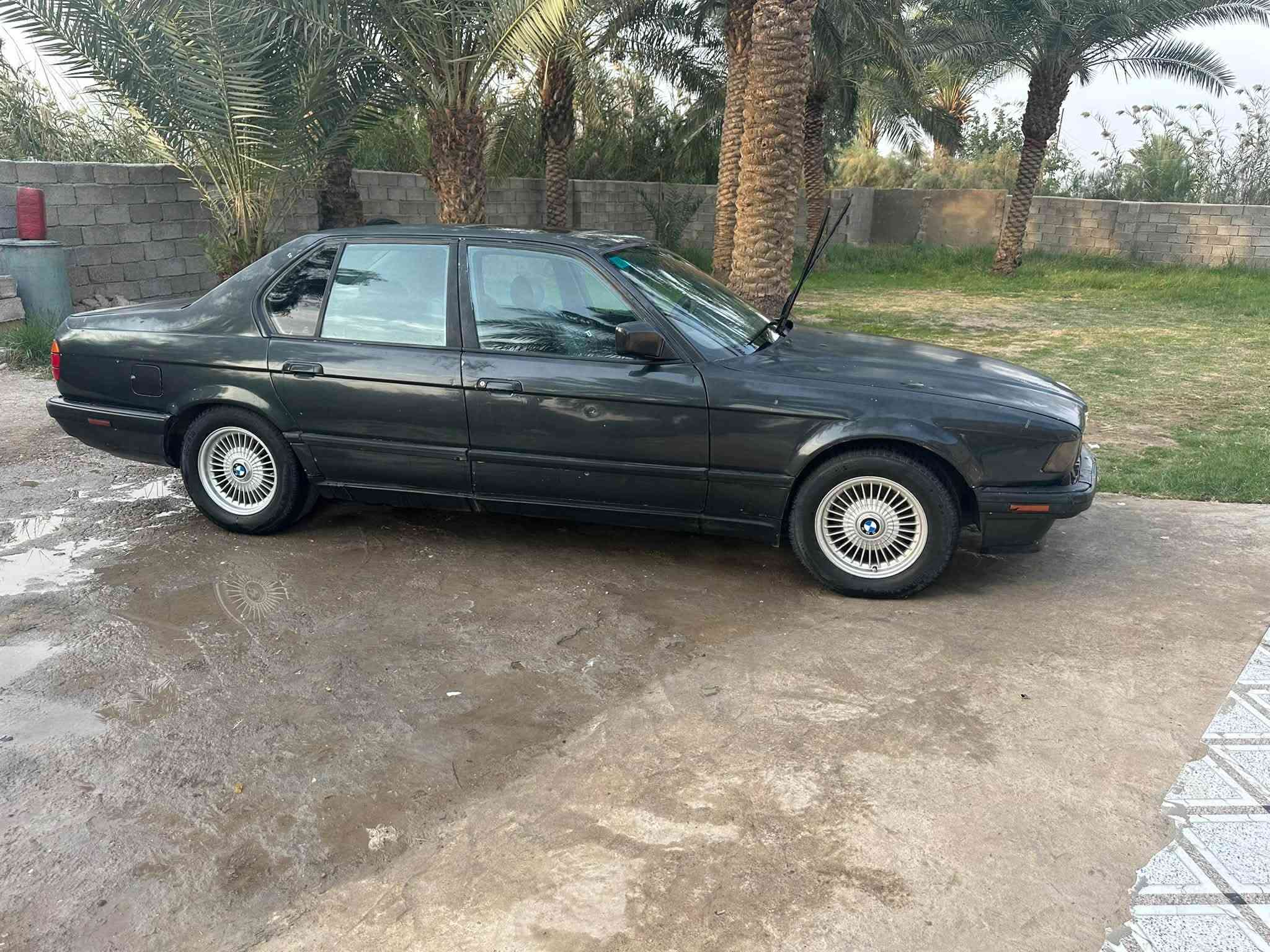 ‏سيارة ￼ بي إم موديل 91 ￼ سنوية باسمي 28            0771438435￼￼
