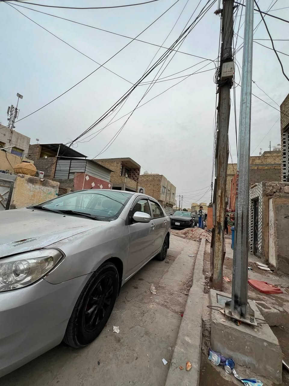 سلام عليكم سياره BYD G3 سياره كير عادي مكينه هونداي سياره خير من الله ما بيه اي شي فد بيها طخطخات ب جاملق ونقص بيها تبريد  اما بعد اي نقص ما بيه لل علم رقم ديوانيه السعر 45 وبيها مجال  لل استفسار واتساب *********** رقم هاتف ***********
