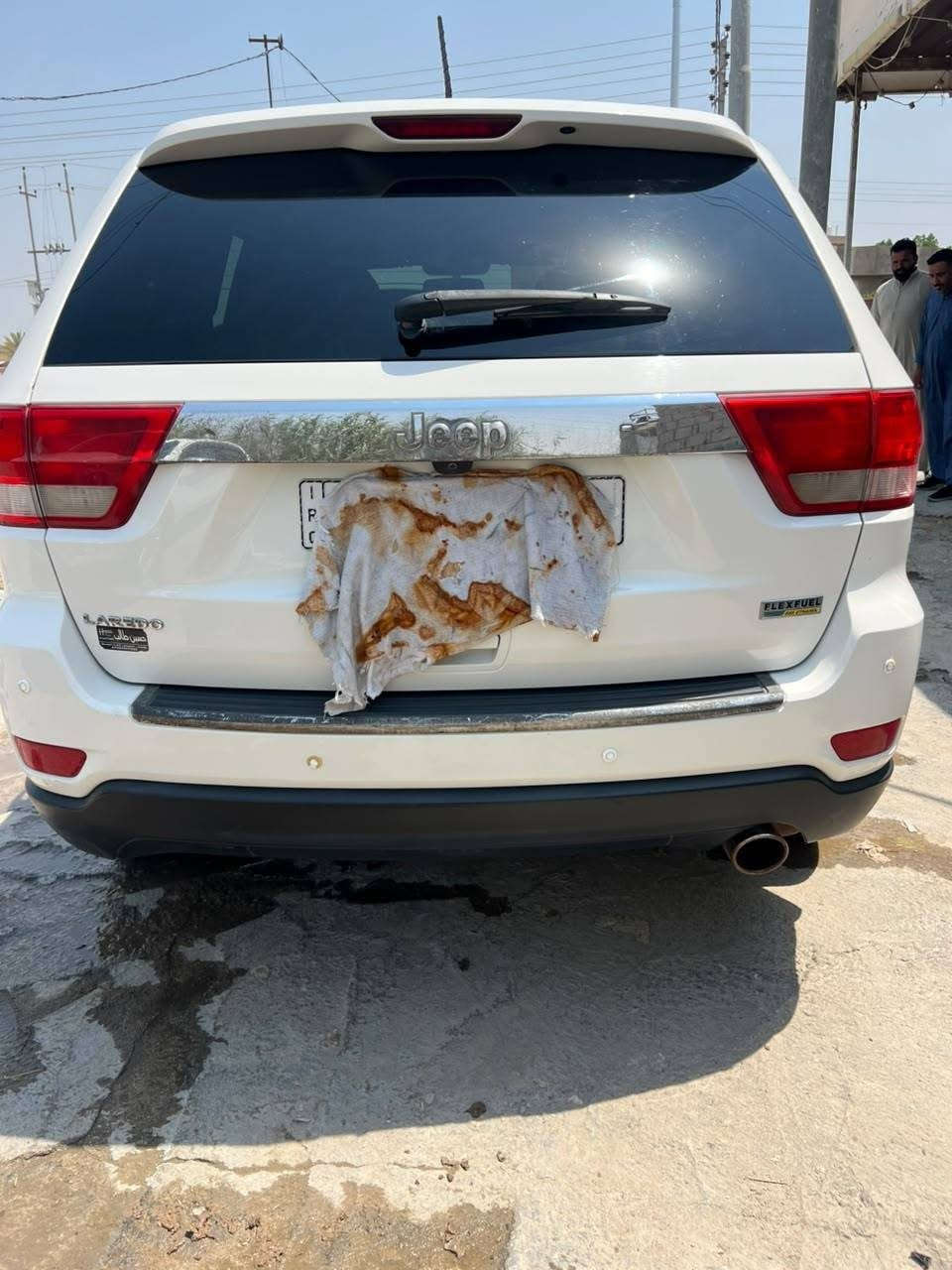 السلام عليكم...
جيب للبيع موديل ٢٠١٢ بيها بارد بسيط بجهه اليمنيه
مواصفات نص فول... بصمه  رقم بغداد انكليزي مكان السياره كربلاء المقدسة للتواصل اتصال فقط ***********
