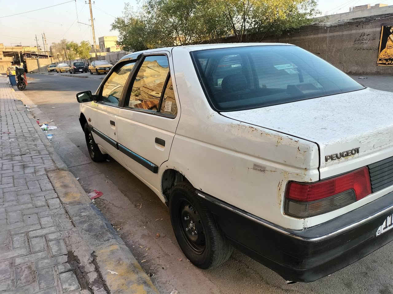 بيجو روى خصوصي 2009 مكينه كير خير من الله تبريد ثلج تخم تايرات جديده سياره حلوه بسمي مكاني بغداد مدينة الصدر *********** السعر 30 وبيه مجال
