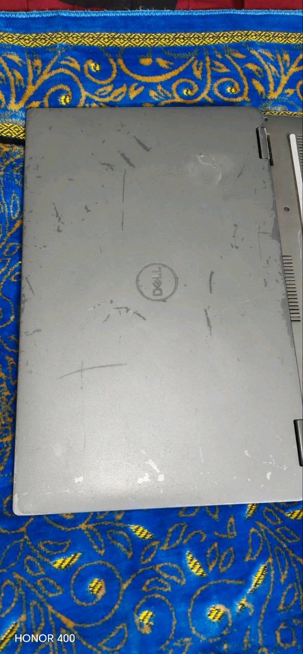 للبيع Dell Latitude 9410 2-in-1

 Dell Latitude 9410 2-in-1

 المعالج: Intel Core i7-10610U – الجيل العاشر
 المعالج 4 أنوية / 8 خيوط
 الرام: 16GB LPDDR3
 التخزين: 512GB SSD NVMe
 الشاشة: 14 بوصة FHD 1920×1080
 الشاشة لمس وقابلة للدوران 360°
 كرت الشاشة: Intel UHD Graphics مدمج
 الكيبورد مضيء
 يدعم Wi-Fi 6 وBluetooth
 المنافذ: USB 3.1 + Thunderbolt 3 + HDMI 2.0
 كاميرا ومايكروفون مدمجان
 جهاز نحيف وخفيف، الوزن تقريبًا 1.36 كغم
 مناسب للدراسة، العمل،التطبيقات الهندسة اوتوكاد وغيرها، الأوفيس، البرمجة، والتصفح والاستخدام اليومي.

 السعر400،000 دينار 

 بغداد

 للتواصل والاستفسار: خاص