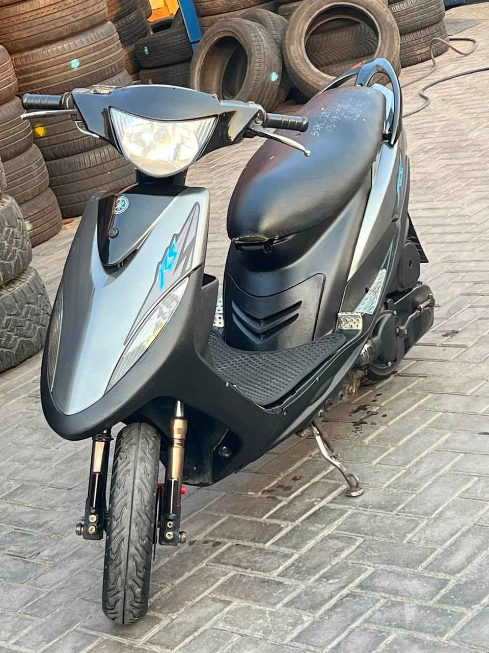 ماكس عدله
دراجه ماكس عدله محرك كلجات نظيفه فقط محرك مبدل ولفات ستندر بلادي كفرات جديد ويلات مصبوغه جديد دراجه مابيها اي نقص كهربائيات كامله محرك مضمون 100%
السعر :850 بي مجال حك الجيه فقط 
العنوان بغداد البياع 
الرقم ***********
الرقم الثاني***********
