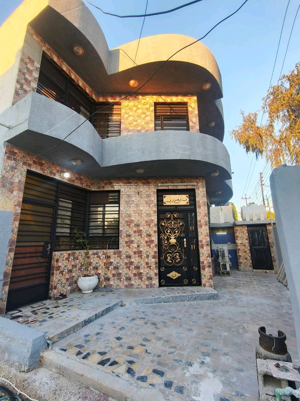 قرب جزيرة بغداد • ٢٠٠م • طابقين