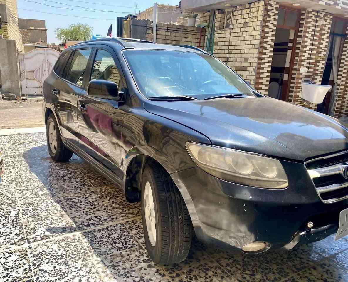 ادوات ادوات ادوات سنتافي 2009 خليجي فول مواصفات واحد على واحد محرك 6سلندر حجم 2700 بانزين كير ومحرك كفاله جاهزة رقم وسنويه شمالي تخم تاير باتري جديد تبريد 3قطع دواخل بيجي 7راكب فتحه وتحكم ستيرن  السعر 42 وبي مجال رقم صاحب السياره *********** ابو عباس
