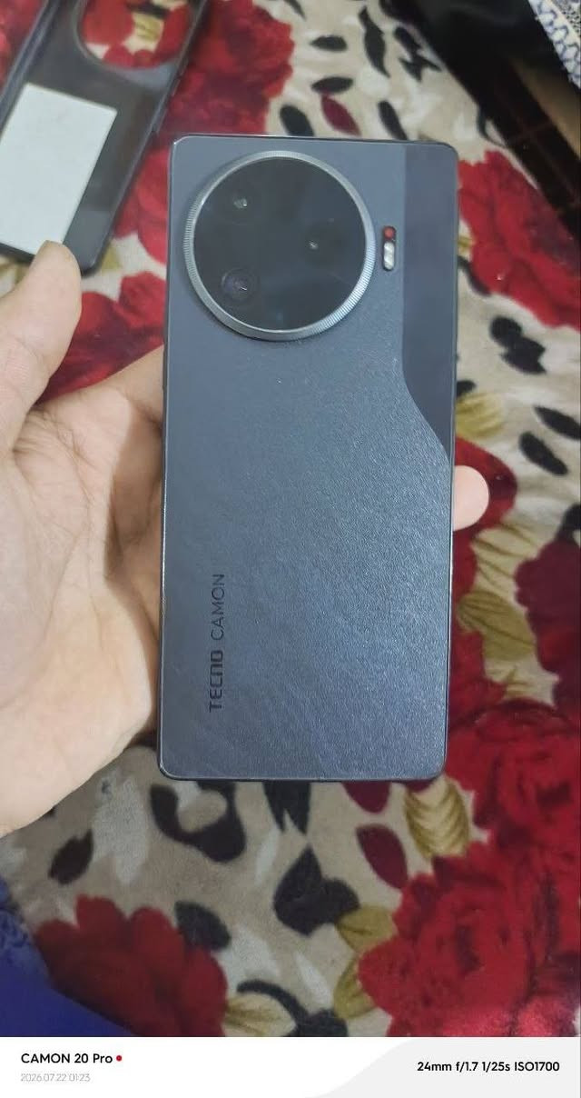السلام عليكم ورحمة الله
جهاز  تكنو كامون 30 برو 5g
جهاز نضيف كلش ومعتاز اريد ابيعه 
سعرة 240رقمي واتساب  ***********
