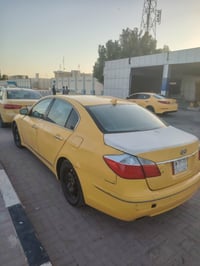 للبيع هونداي جنسيز 2010 مكينه كير وضفيره حداديه اماميه حاويه ستوني شاد...