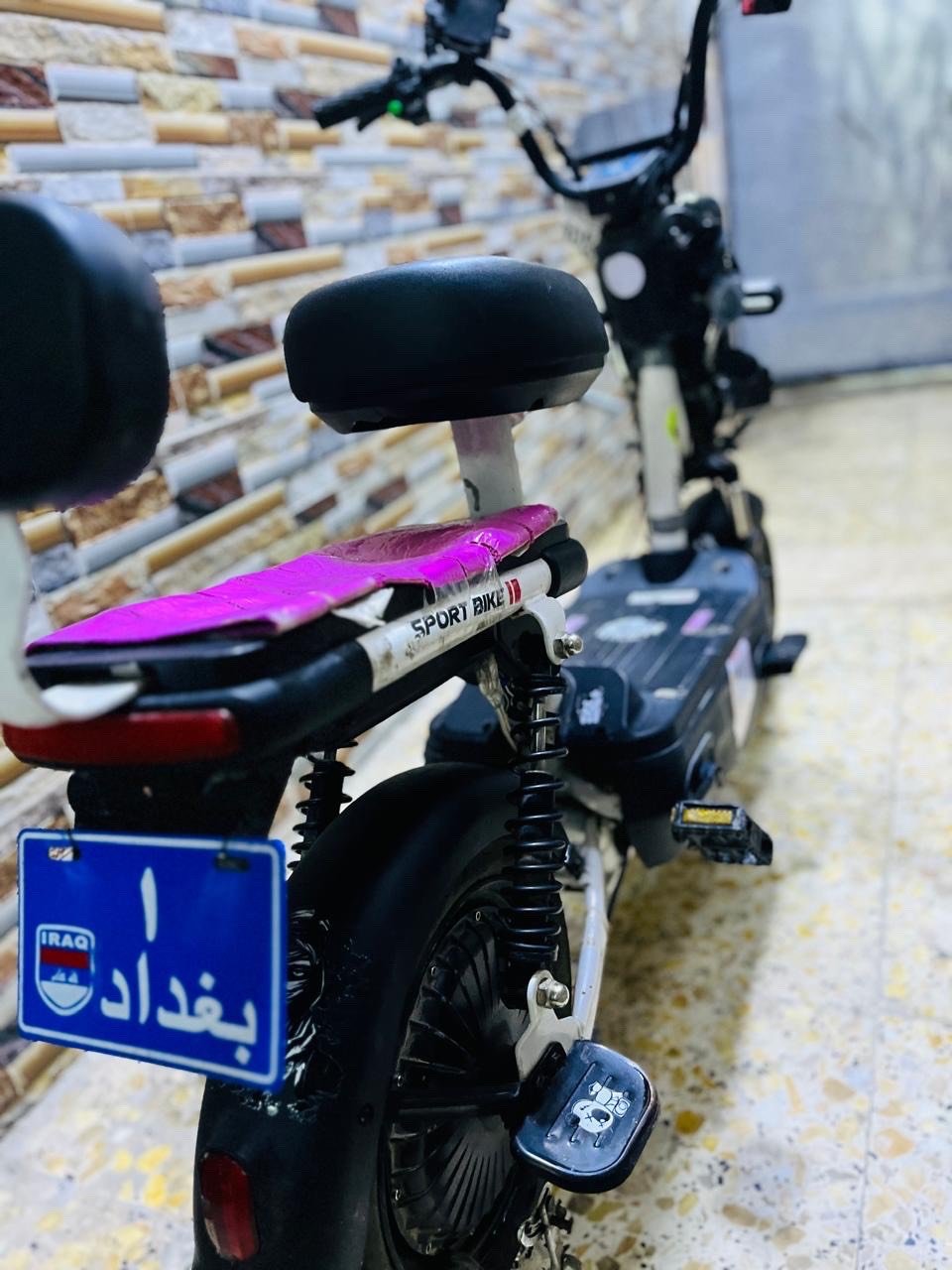 السلام عليكم دراجه للبيع نضيفه بطاريات مايهن شي والسعر 200يها مجال لتواصل عله الرقم
***********