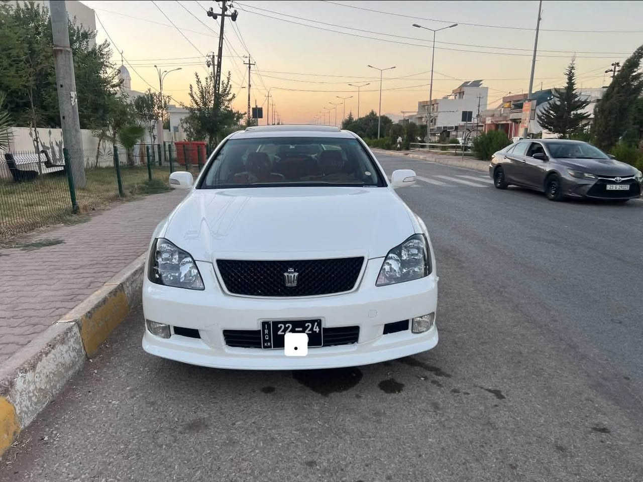 دەعامی ٢٠٠٧ لای ڕاستی  دەعمی کردوە چاک کراوەتۆ وەک بیلاد بۆ فرۆشتن

نص مكتوب في الصور:
- ***********