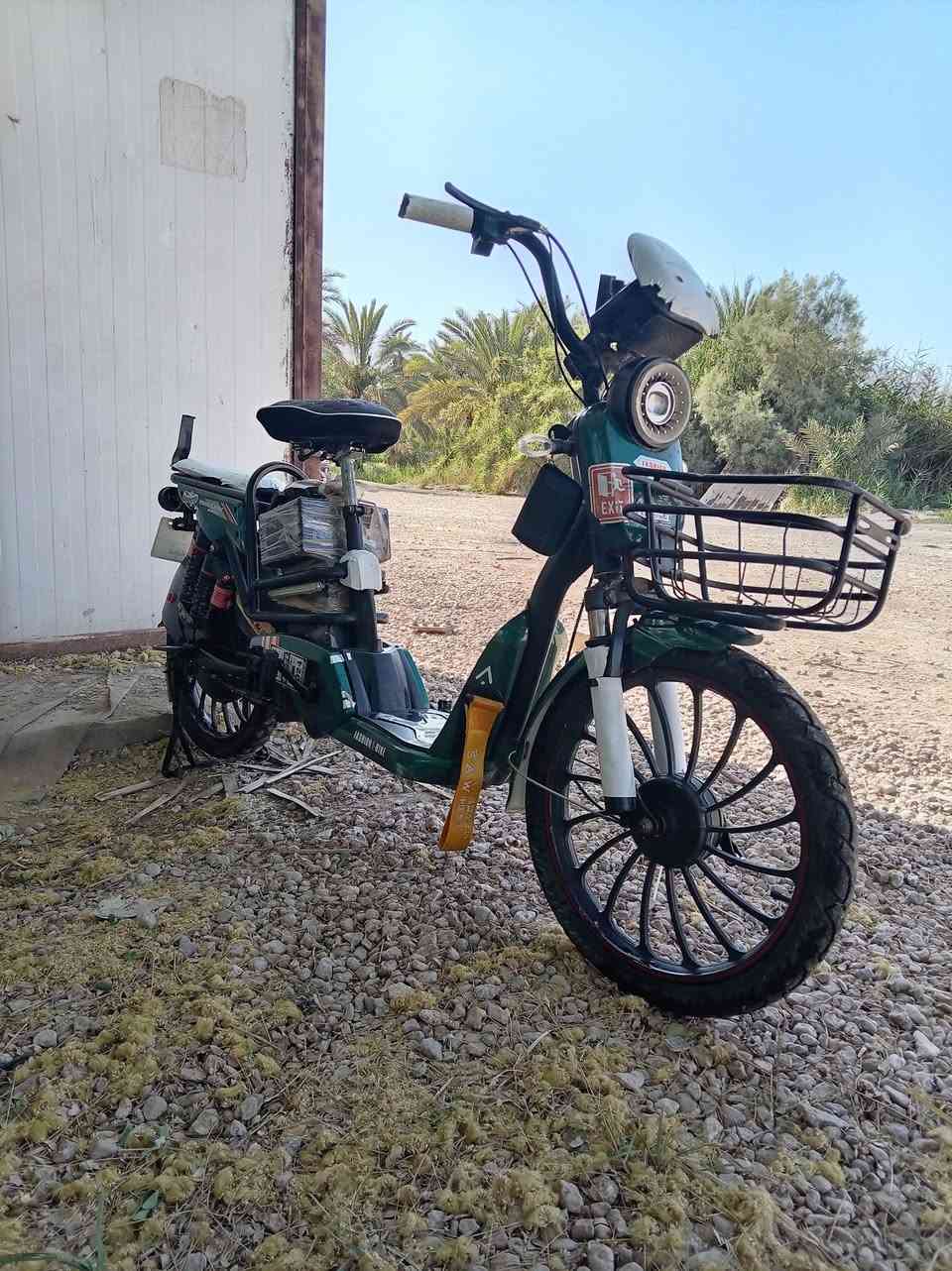 السلام عليكم ورحمة الله وبركاته
 
باسكن شحن للبيع مكفول من كلشي 
كلشي شغال بي 

لايت عالي ناصي 

اشاير يمنيه ويسره 

كهربائية جدد 

تواير جدد 

بي جهاز انذار عن السرقه 

بريكات جدد وره وكدام 

السعر بي 200 وبي مجال 

هاذه رقمي ***********بي واتساب 
تعال خاص وبيك خير وتدلل
