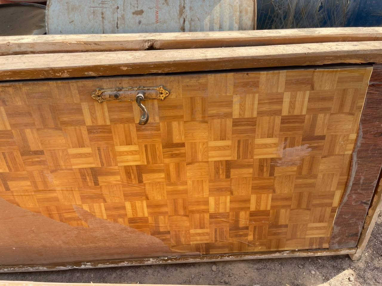 بيبان • قفل