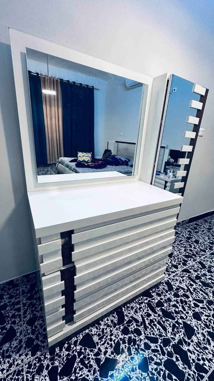 غرفة • نضيفة جداً • حي الجامعة