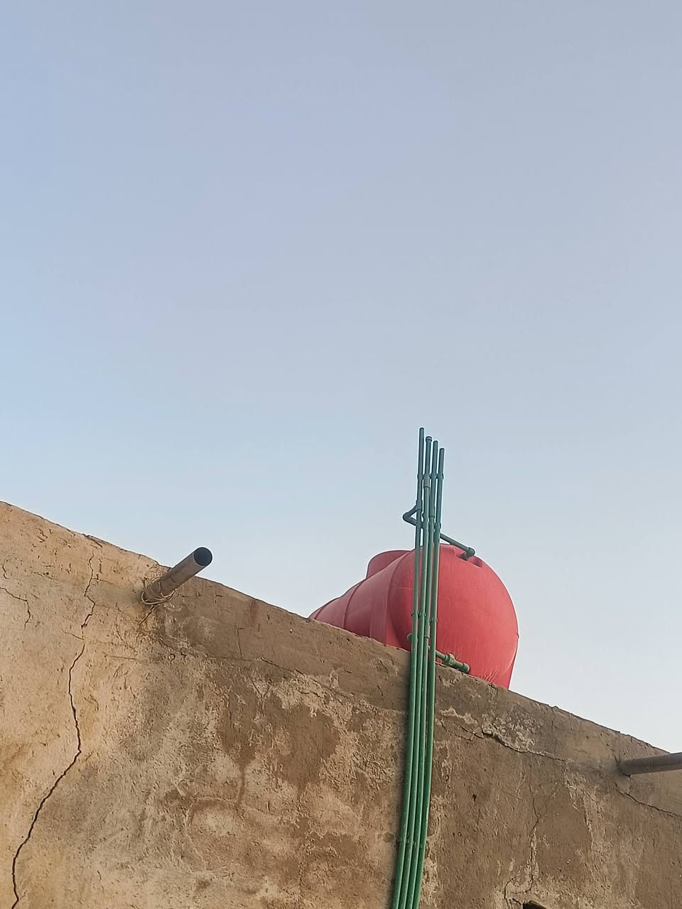 غراض للبيع كلمن وسعره والسقيفه 5 في 4 للاستفسار ***********
