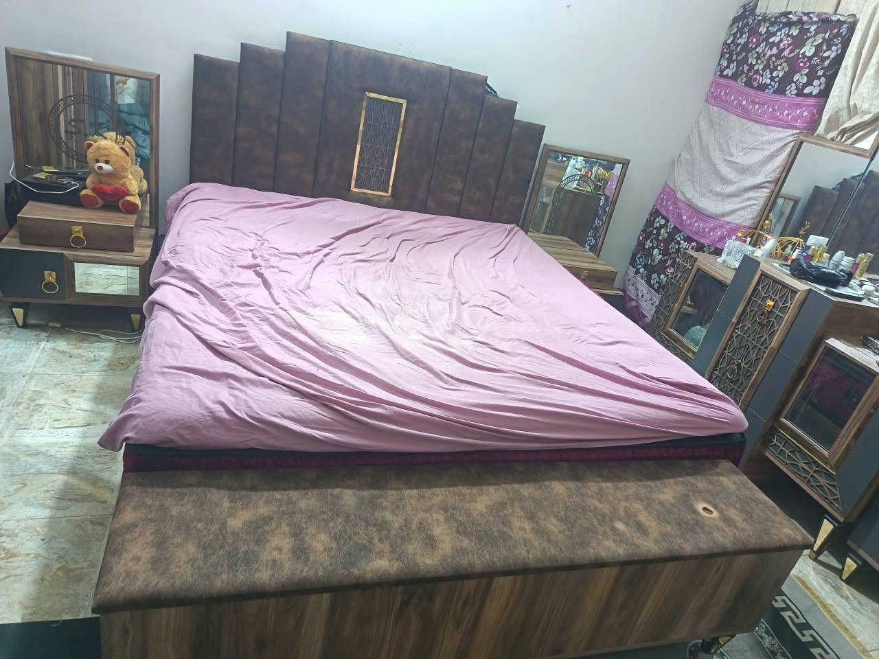 غرفة نوم تركية • ٩ قطع • مستعملة
