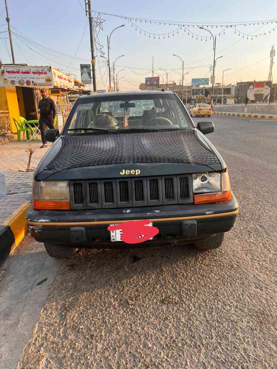 سلام عليكم..جيب شيروكي كراند 93للبيع.. رقم انكليزي بابل..هزه جديده..محركv8..بلاد السياره بيه نواقص 
...***********..اتصال
***********.واتس
