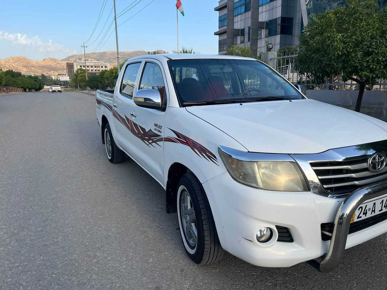 هايلوكس • ٢٠١٤ • رقم دهوك