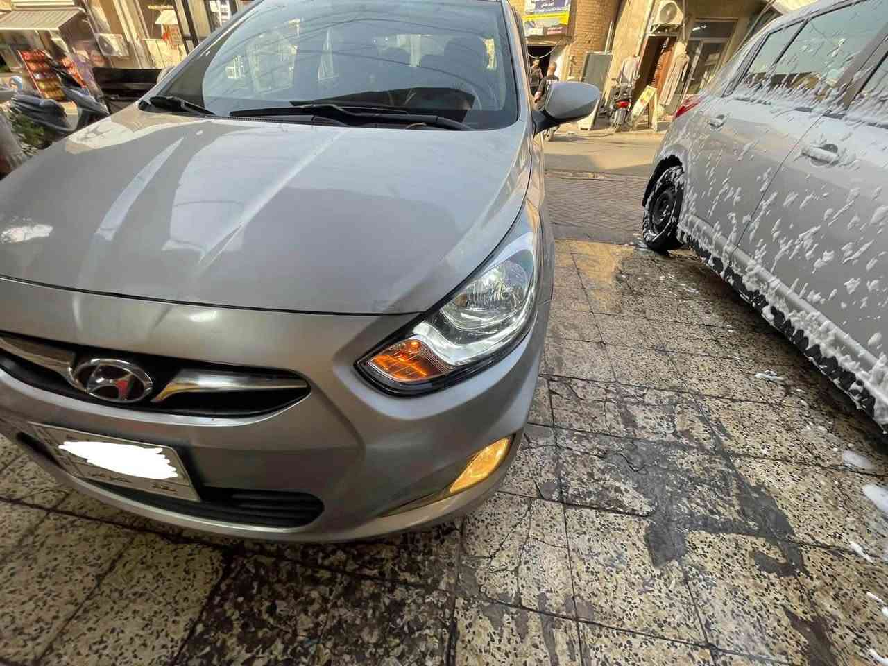 اكسنت موديل 2013 محرك 1600 gdi حادثها جاملغ الخلفي شبر من يم قبق البانزين بامريكا 
بالعراق بابتين ومصلحه ع البارد  
السياره رقم بغداد مشروع وطني السعر٨٠ ورقه وبيهه نجال للاستفسار هاتف ***********
