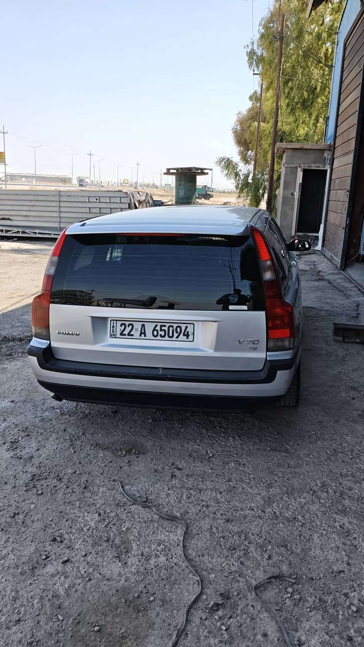 فالفو نوع V70 للبيع موديل 2002 وارد يابان سقف سلايت
مقاعد كهرباء + مقاعد تدفئة وتبريد 
محرك 2.5T توربو 
كهربائيات شغالة + اطارات جديدة + بطارية جديدة 
العنوان كركوك 
سنوية 2031 هزه جديد 
لايتات زينون 
للاستفسار مراسلة على الواتساب 
***********
السعر 69$ وبيها مجال 
#فالفو_العراق #كروب_فالفو_النجف #النجف #بغداد #كركوك.
