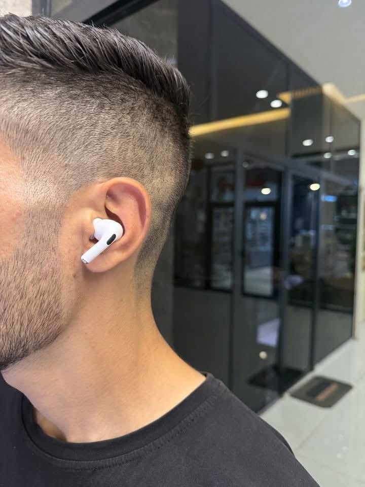 متوفر الآن ! سماعة Airpods ماستر كوالتي
ب 23,000 ألف بس !

للطلب او الاستفسار ***********

المميزات:

.جودة عالية مع ضمان سنة

. صوت عالي الجودة بتفاصيل واضحة.

. تقنية عزل الضوضاء النشط (ANC).

. وضع الشفافية لسماع الأصوات المحيطة عند الحاجة.

. بطارية تدوم لساعات مع علبة شحن MagSafe.

. شحن عبر منفذ USB-C.

. اقتران سريع وسلس مع أجهزة Apple.

. تصميم مريح وخفيف مناسب للاستخدام اليومي.

. المحتويات:
 علبة شحن 
وكابل USB-C.
6سدادات

.مثالية للمكالمات، والاستماع للموسيقى، ومشاهدة الفيديوهات، والاستخدام اليومي بجودة صوت مميزة
