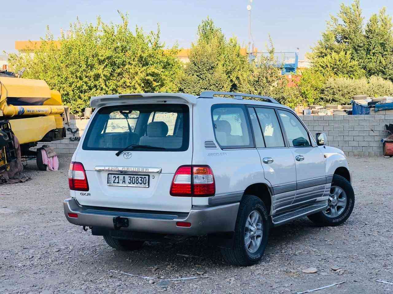 تيوتا لاندكروزر ٢٠٠٦ بيبوياخ ڕه سمی سۆنه ریم داناوە فول مواسەفات سعری ١٩٥معامله 
***********
*********** شمشمل, السليمانية
