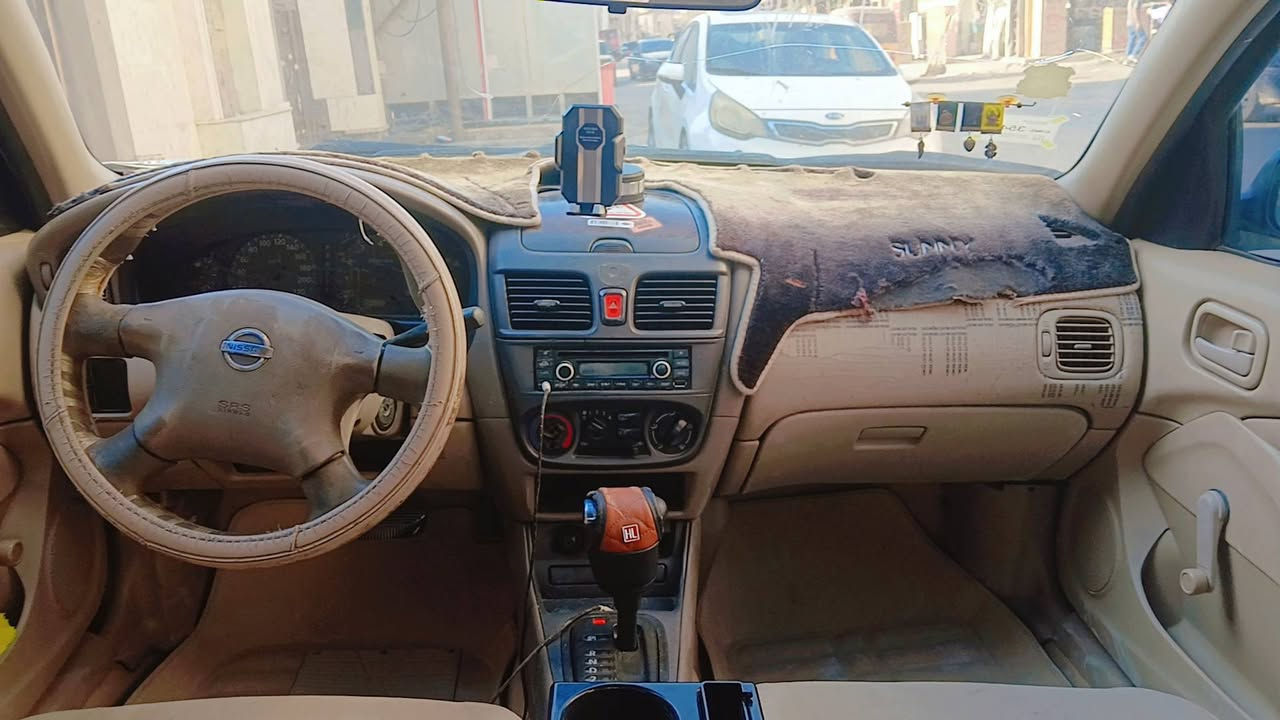 سلام عليكم للبيع نيسان سني 2009 محرك 1800قبق اسود كير ومحرك كفاله تبريدها يخبل سياره حلوه وكاعده ترايك للبصره بيها مكانات صبغ بسيطه سعر 82وبيها مجال سياره رقم بغداد وهزه جديده مكانها بغداد منطقه الدوره   ***********
