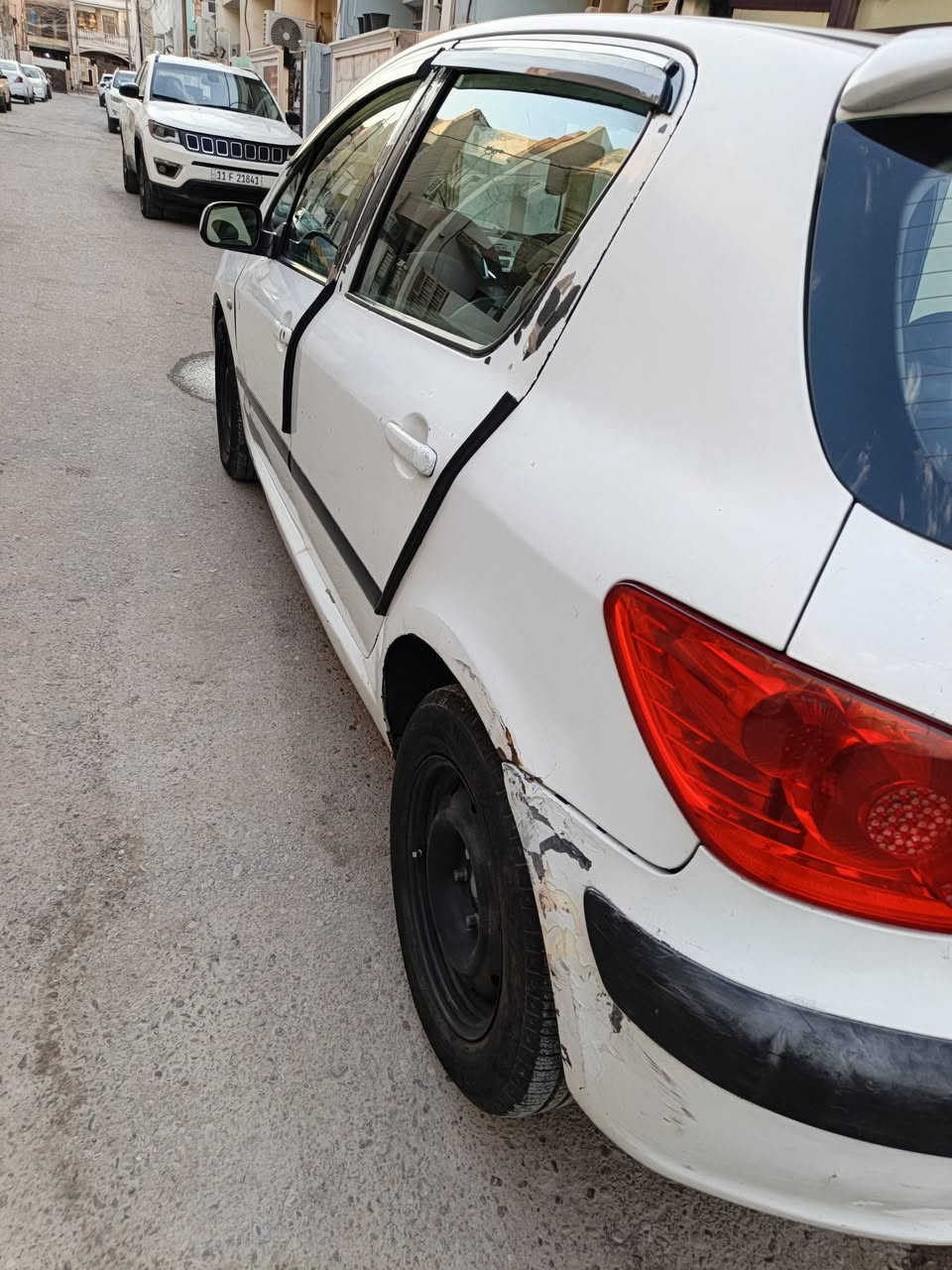 السلام عليكم
بيجو 307 موديل ٢٠٠٥ كاملة محرك ٢٢٠٠ تبريد شغال صدر جيد سيارة كاملة مال بيت وسنوية بأسمي تحويل ثاني يوم 

مكاني بغداد الدورة السعر 47 وبيها مجال بسيط 
***********
