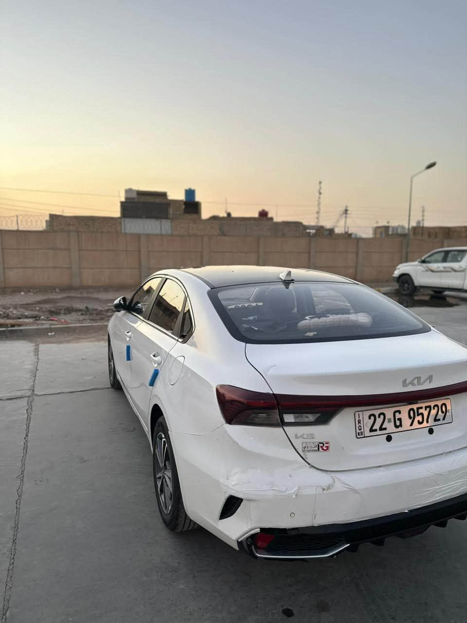كيا K3 2024 
خليجي استلام شركة 
بصمة ابواب + تشغيل + جنطة 
3 انضمة قيادة 
رادار 
كاميرا وحساسات خلفية وامامية 
حساس امطار 
ABS
شاشة 
كار بلي 
فتحة سقف 
مري شفط 
ترحيب 
وبعد بيها مواصفات 

ماشية 28 الف قابل للزيادة 

رقم اربيل دولي بأسم

✔️كيا K3 2024 
✔️خليجي استلام شركة 
✔️بصمة ابواب + تشغيل + جنطة 
✔️3انضمة قيادة
✔️رادار 
✔️كاميرا وحساسات خلفية وامامية 
✔️حساس امطار 
ABS✔️
✔️شاشة 
✔️كار بلي 
✔️فتحة سقف 
✔️مري شفط 
✔️ترحيب 
✔️لد نهاري هالوجين 
✔️وبعد بيها مواصفات 

✔️ماشية 25 الف قابل للزيادة 

✔️رقم اربيل دولي بأسمي

✔️بيها تعديل بارد على كد اشبر بين البكلايت وقبق الجنطة 

السعر 137 بي مجال بسيط جداً جداً

***********✅
