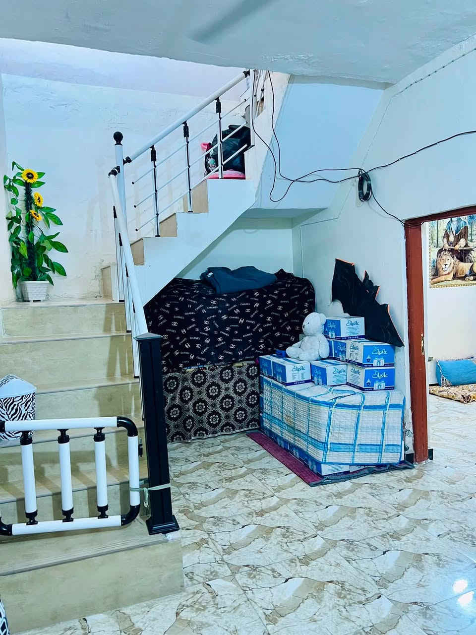 🏡 دار للبيع بسعر مناسب جداً! 🏡
• 📐 المساحة: 115 متر مربع
• 📜 الملكية: سند طابو زراعي
• 📍 العنوان: الحلة - الورادية خارج / سيف سعد - شارع الغسل
🔹 تفاصيل الدار والتقسيم:
• 🛋️ استقبال
• 📺 هول واسع
• 🍳 مطبخ
• 🛏️ غرفة نوم
• 🚿 مجمع صحي
• ☀️ منور
💰 السعر المطلوب: 37 مليون دينار فقط!
📞 للاستفسار والتواصل:
📲 ***********
#عقارات البديري

