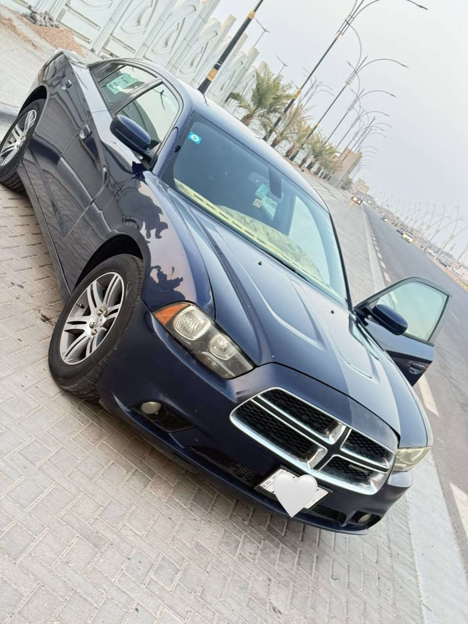 جارجر مديل2014 كندي رقم بغداد سنويه لل2030 رقم انكليزي سياره جاهزه باقي التفاصيل خاص للستفسار *********** مكان السياره البصره السعر140 وبيه مجال

