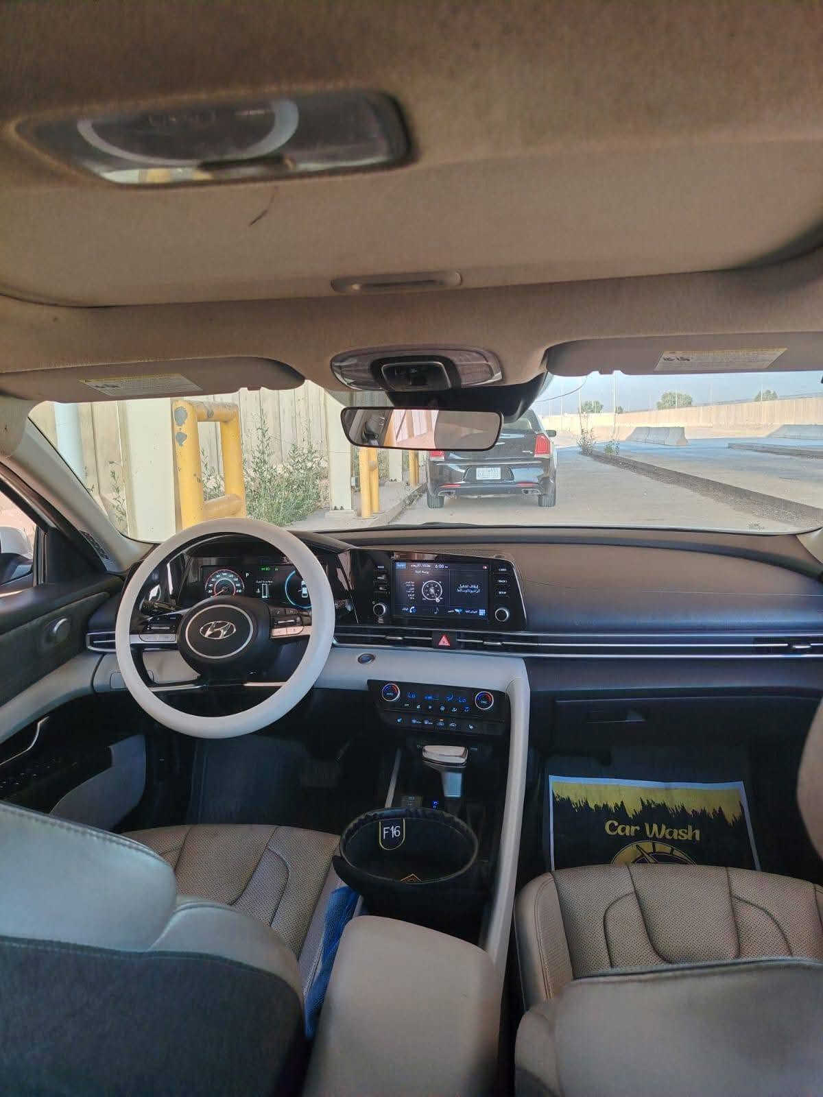 🚘 للبيع النترا 2022 هايبرد🚘
🔹 اللون: أبيض
🔹 المحرك: 1600 هايبرد
🔹 وارد امريكي
✨ فول مواصفات 
ماشه 90 ميل
باسمي شخصيا تحويل مباشر
✔️ فتحة سقف 2 طكه
✔️ بصمة 
✔️ حساسات أمامية وخلفية
✔️ نظام ترحيب
✔️ 
✔️ شاشة أصلية تدعم Apple CarPlay و Android Auto
✔️ 3 وضعيات قيادة (Eco / Normal / Sport)
✔️ نظام ABS
✔️ تبريد ثلاجة 
وبيهه هواي مواصفات سيارة فول للاخير 
📌 الدهن كله أصلي
💰السعر المطلوب 128وبيهه مجال 
📍 المكان بغداد مدينة الصدر
***********

نص مكتوب في الصور:
- ١٤ أيار، ٢٠٢٤ 1:15 ص ٢:٠٨
