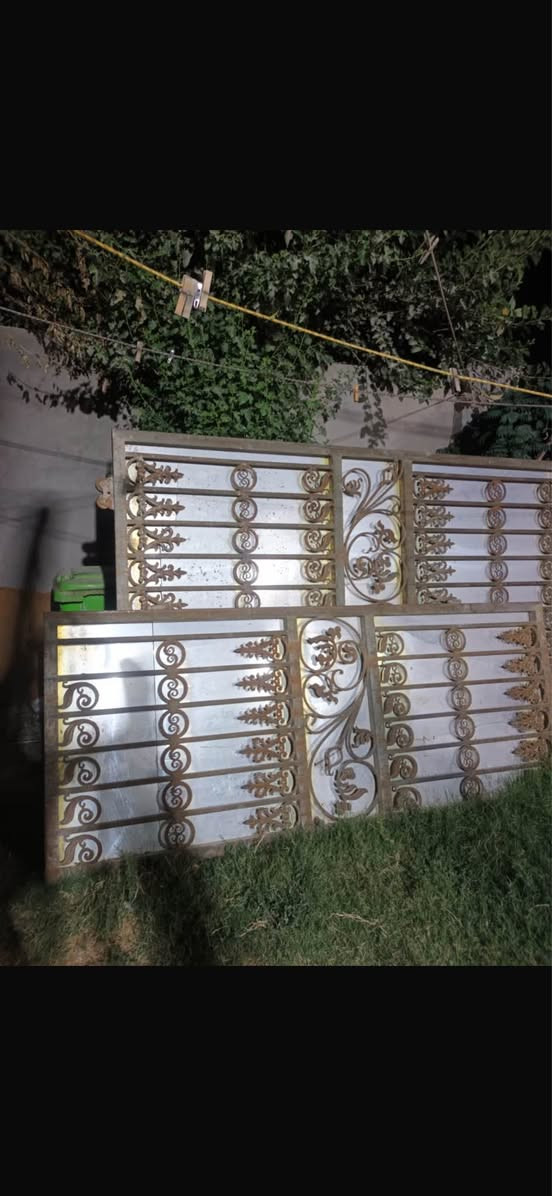 السلام عليكم باب سلايد حديد تكمة درجة أولى ثقيل للبيع مكانة بغداد منطقة عويريج   مكلف بالنشر 
للاستفسار 
*********** بغداد, العراق
