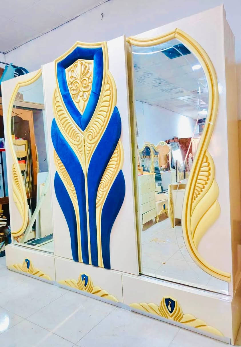 عربي كوردى #للبيع #بوفروشتن غرفه ملكي 9 قطع 
غرفه نوم ملكي وضخم خشب درجه اولى سعر ( 850)  
ژور مه له كى زور زه خم وپاك نرخ (850)
عنوان كركوك حي النصر
***********
***********
ملاحضه نشتري جميع انواع الاثاث المنزليه
چيت هه يه بو فروشتن وه ره چات
واتساب
