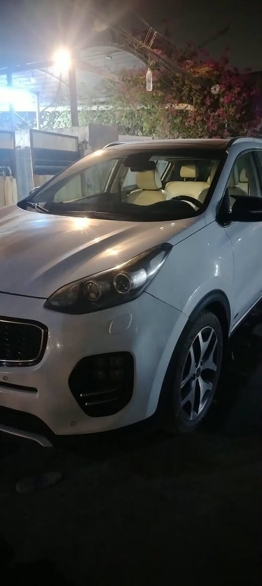السلام عليكم
سبورتج ٢٠١٦ جي تي لاين خليجي كفاله من الصبغ بيه رصعات بسيطه
وبيه بارد عل كد شبر
رقم شمالي أربيل
فول مواصفات
سقف بانوراما
بصمه
شاشه كبيره
شفتات بل ستيرن
هواي بيه مواصفات بعد
مكان السياره بغداد
السعر ١٦٠ ورقه وبيه مجال
هاتف ***********
