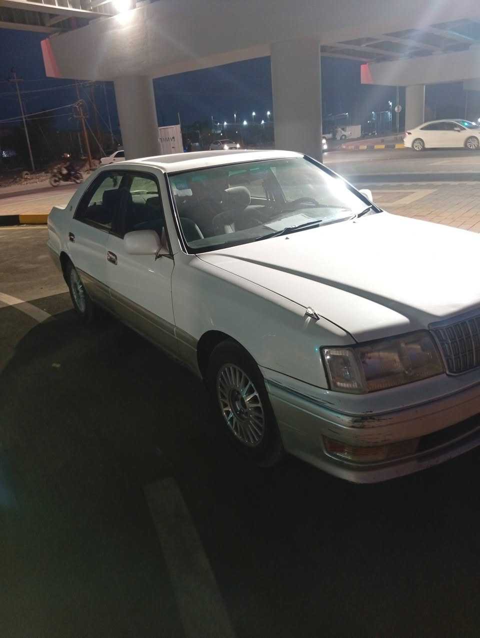 سياره  كفاله عامه تبريد قطقتين حدادي 90/100 محرك كير كفاله سياره فول بيه ضربه خفيفه . 80وبيه مجال رقم رعيه ‏‪***********‬‏
