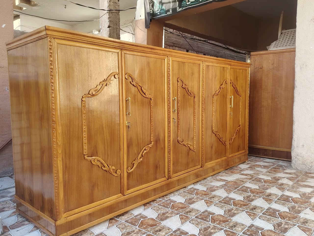 كناتير وبوفيات شغل جديد تسكام حسب الطلب والقياس *********** واتساب أو خاص

