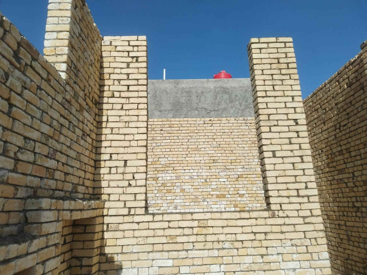 أبو عباس • شغل نضيف • بناء بلوك
