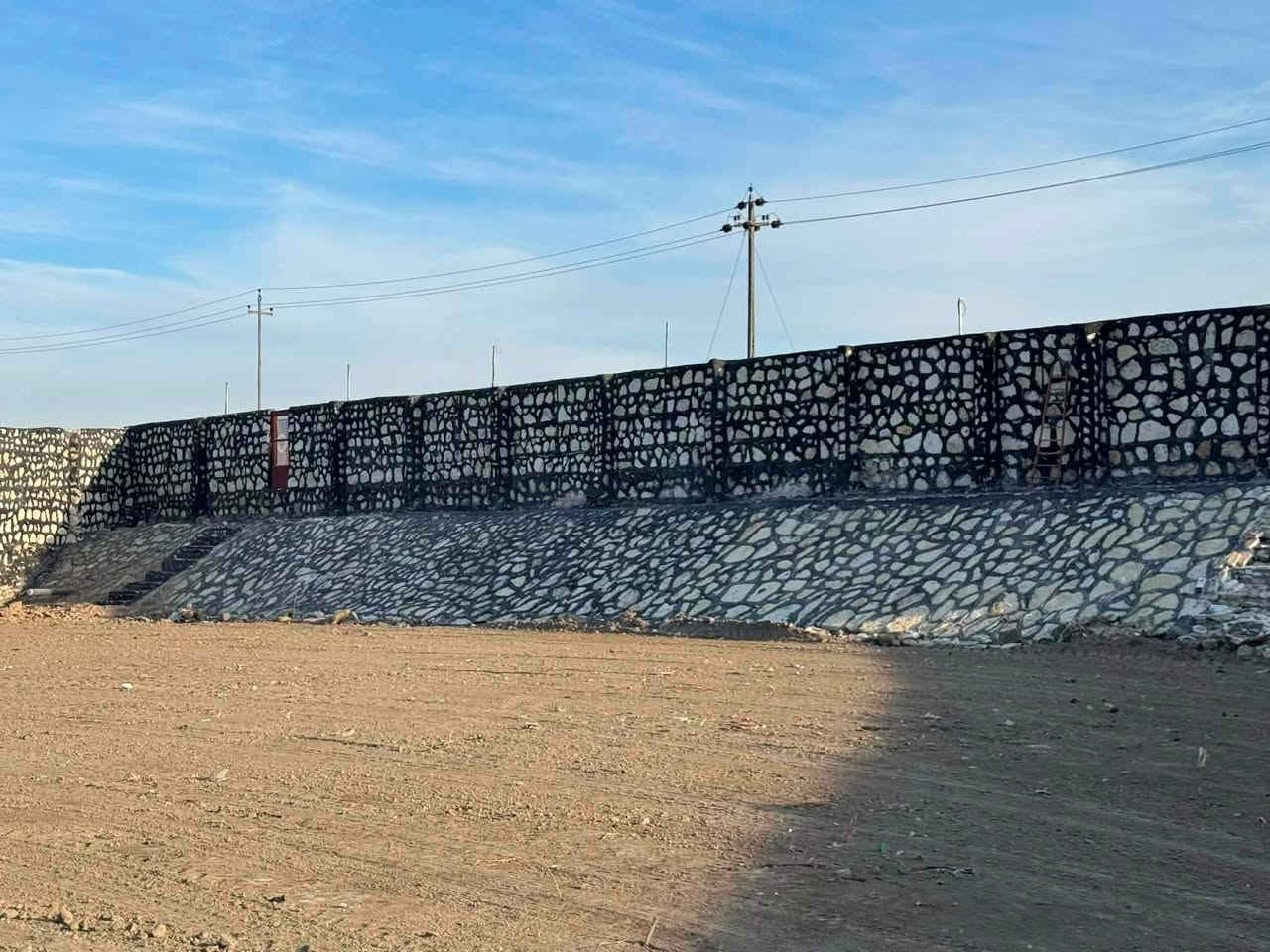 بناء حجر كرسته وعمل لاتصال 

‭***********‬
