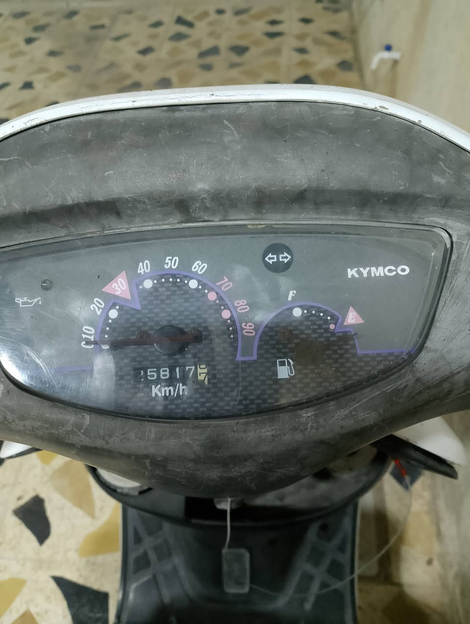 السلام عليكم دراجه kYMCO للبيع دراجه متروكه ويرادلهاا مكينه يعني ابيعلك كوم حديد رايده ب 150وبيهاا مجال عنواني دور النفط مو شراي لا تعبني فدوه ل كلبك  
ما متواجد خاص رقمي ***********
