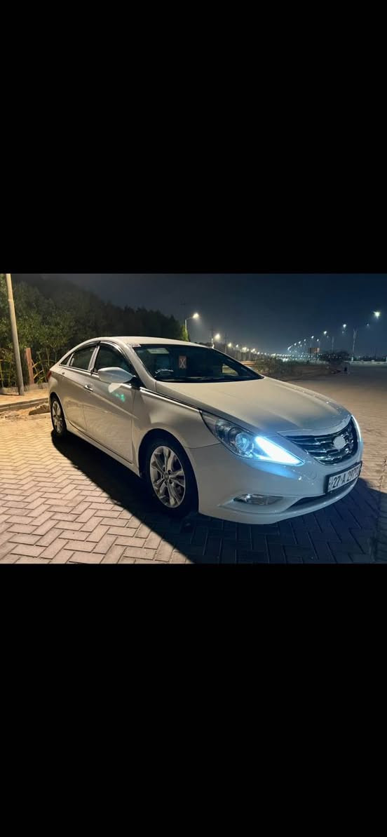 سوناتا 2013 وارد 
دواخل بيجي
مكينه جديده بدون فتح
بيها صبغ فقط بدون ضربه
سونار منشور 
جاهزه سياره ونضيفه
السعر 95 ورقه
*********** الزبير, البصرة

