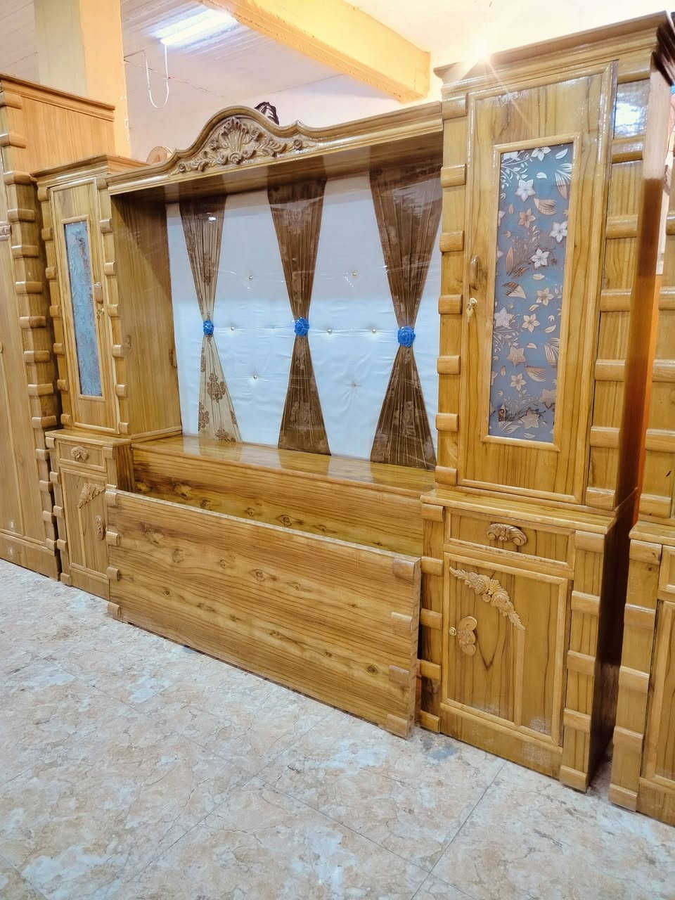 السلام عليكم غرفه مستخدمه عنوان واسط العزيزيه شارع التربيه يوجد واتساب ***********

