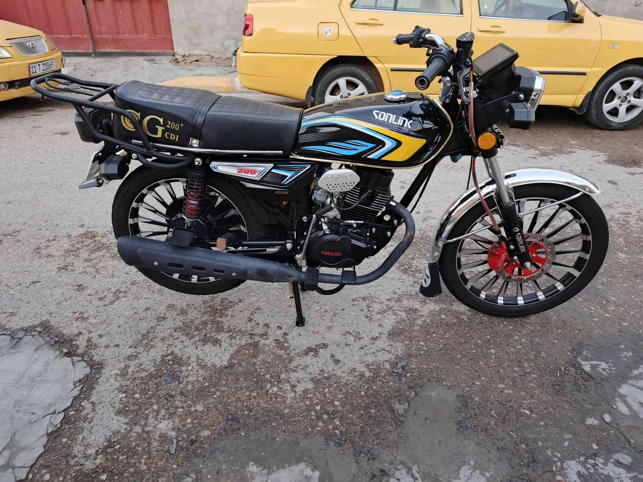 دراجه سونك صارلهة شهر من انشدت جديده علا وضع الشركه ضاغطه وزنجيل محرك200 سيسي السعر 1100 وبي مجال حك جيتك مكاني الفلوجه الشهداء رقمي***********
