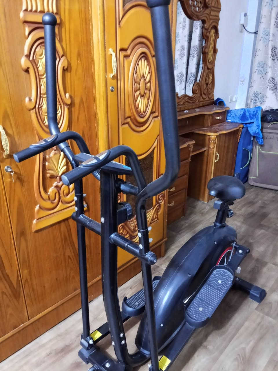 بيسكل جري ايد ورجل حديث صار اسبوع اشتريته 300 أريده 250 العنوان بغداد البلديات مخازن الأسمنت الرقم ***********
