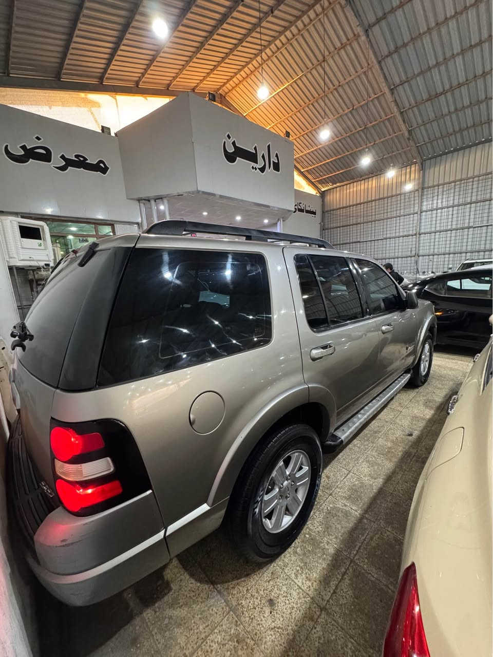 فورد اكسبلوره ٢٠٠٩ سياره مكفول بدون صبغ كير محرك تبريد عداديه كل بشرط رقم جديد وكاله و تحويل بشرط سعر ٧٩$ شويه بي مجال مكان اربيل *********** أربيل, العراق
