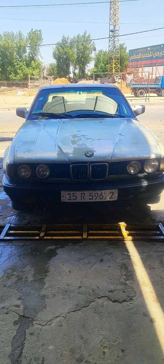 للبيع: BMW 735
​المحرك والكير: شرط النظافة والفحص التام.
​الصدر (الحدادية): أمامي وخلفي جديد بالكامل.
​التلبيس: تخم تاير مع ويل جديد.
​المواصفات: تبريد شغال بوضع ممتاز، لايت زنون.
​الرقم: أنبار دولي.
​ملاحظة: السيارة توني مداورها (جاهزة تماماً)، تاخذها وتشغل وتتوكل، بلا أي هزة أو نقص.
​السعر: 45 (بيها مجال للجادين).
​المكان: النجف الأشرف.
​للاتصال والاستفسار (متوفر واتساب): ***********
