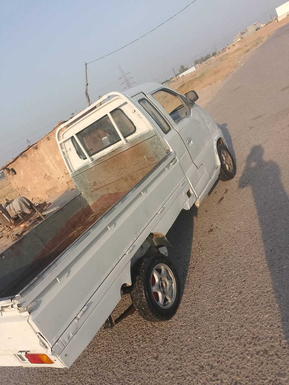 السلام عليكم سياره هانفي للبيع شاص معمر سياره بس اوراق بيها خيط بخار بالماكينه مالتها العنوان صلاح الدين الاسحاقي 15 وبيها مجال شراي ينتصل مستعجل على بيعتها 2007 @***********
