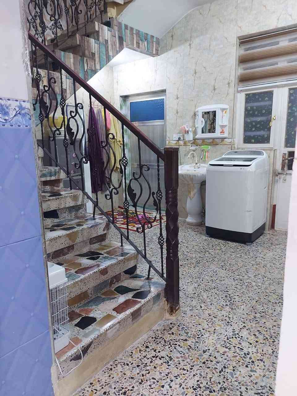 السلام عليكم
بيت للبيع مساحة ١٠٠متر طابقين كامل 
العنوان :الشعلة الدوانم شارع أفران الضياء قبل السجة مقابيل عمارة النازحين 
للاستفسار:*********** بي واتساب

